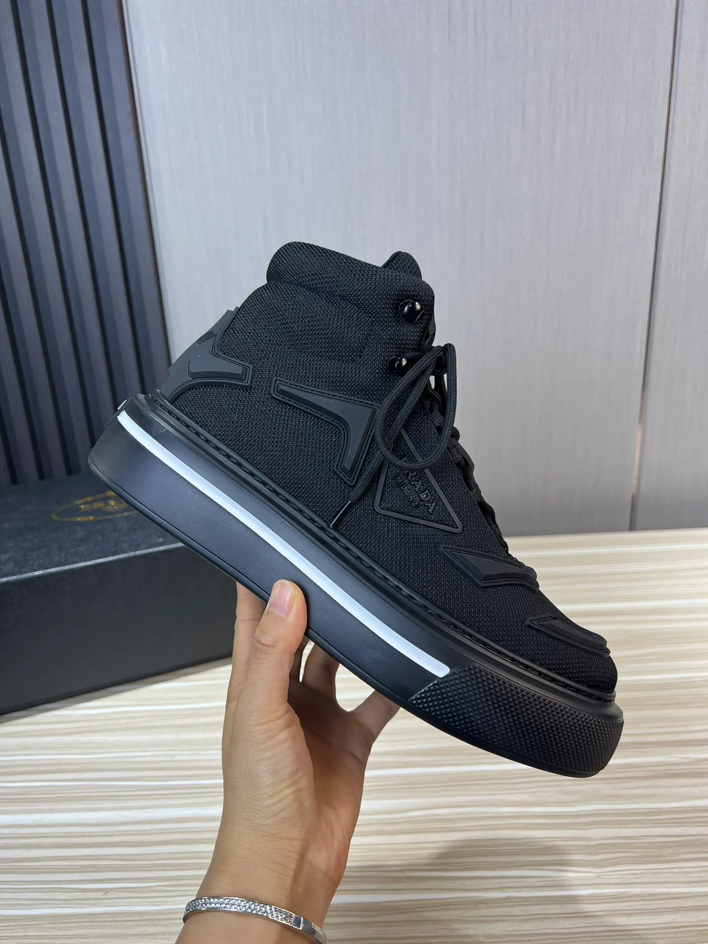 Men's shoes 💰660💰 [PRADA] Popular items in men's shoe counters, synchronized with the official website, high-quality shipments ✔️Original fly-knit film fabric + cowhide lining, 1🆚1 replica, original sole, 38-45 (45 customized, non-refundable)